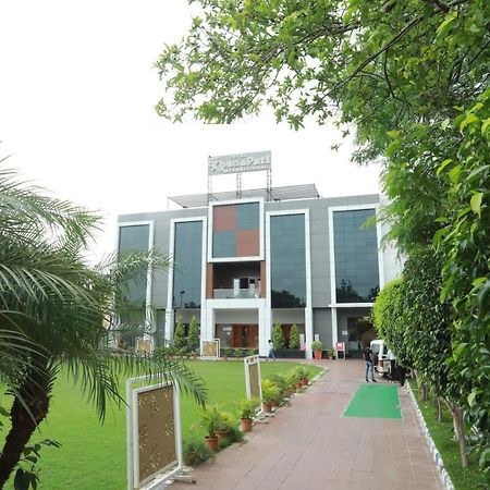 Hotel Shri Khedapati International Dewas Exterior photo