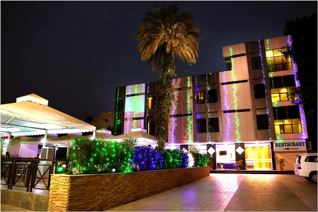Hotel Shri Khedapati International Dewas Exterior photo