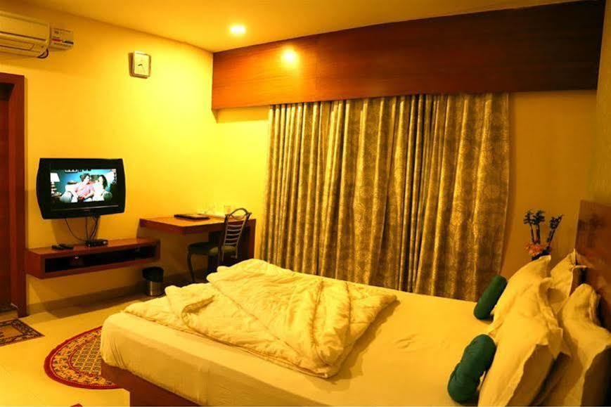 Hotel Shri Khedapati International Dewas Exterior photo
